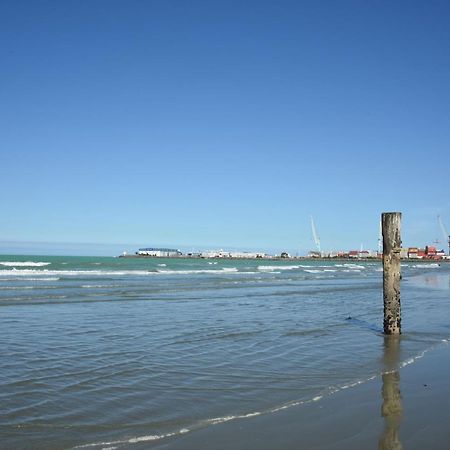 The Ocean Breeze CBD Bed and Breakfast Timaru Buitenkant foto