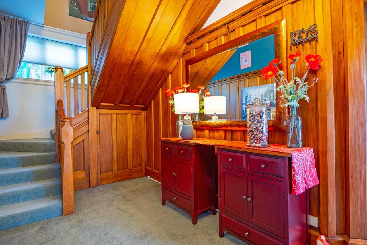 The Ocean Breeze CBD Bed and Breakfast Timaru Buitenkant foto