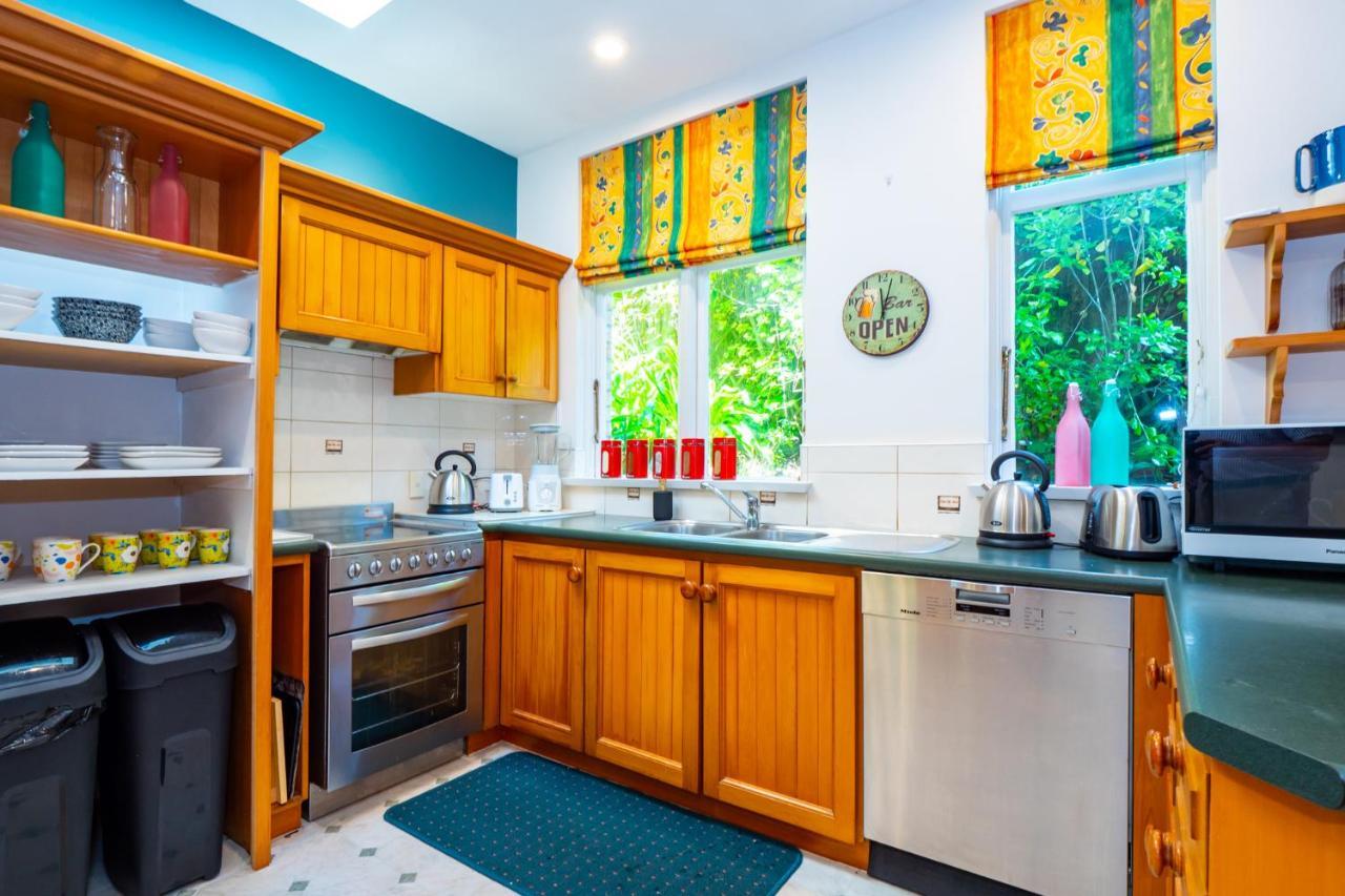 The Ocean Breeze CBD Bed and Breakfast Timaru Buitenkant foto