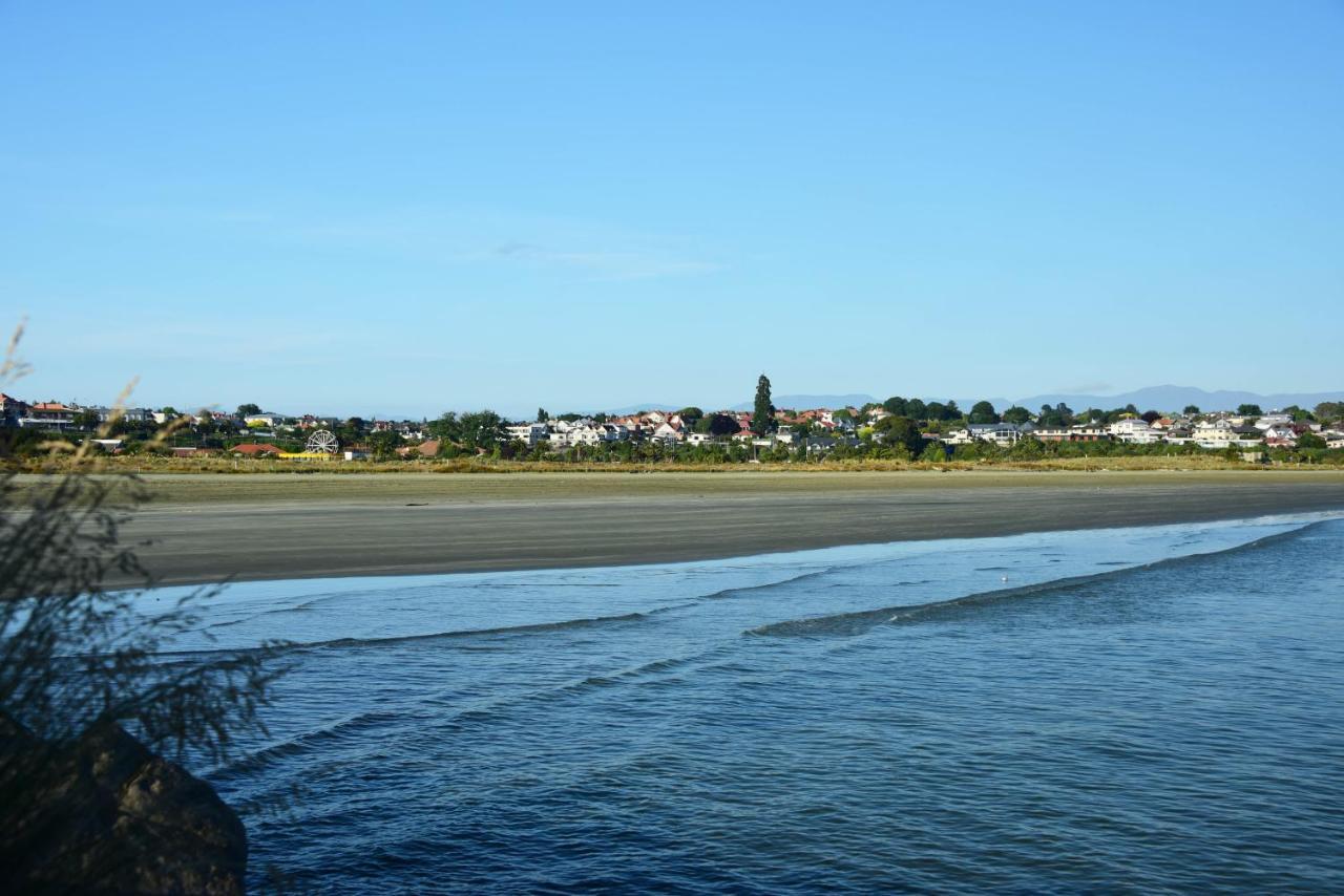 The Ocean Breeze CBD Bed and Breakfast Timaru Buitenkant foto